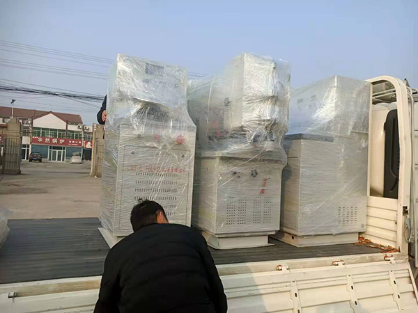 泰山海特牌F6L912機(jī)油泵試驗(yàn)臺(tái)、噴油泵試驗(yàn)臺(tái)等設(shè)備同時(shí)發(fā)貨